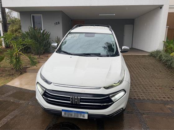 FIAT TORO 2.0 16V TURBO DIESEL FREEDOM 4WD AT9 FIAT TORO 2.0 16V TURBO DIESEL FREEDOM 4WD AT9